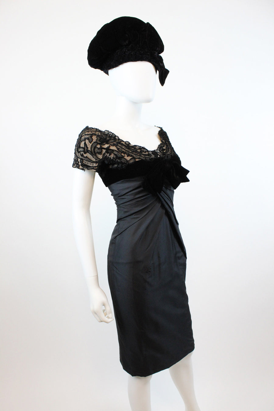 1950s couture SILK and LACE wiggle folded dress xxs | new fall winter