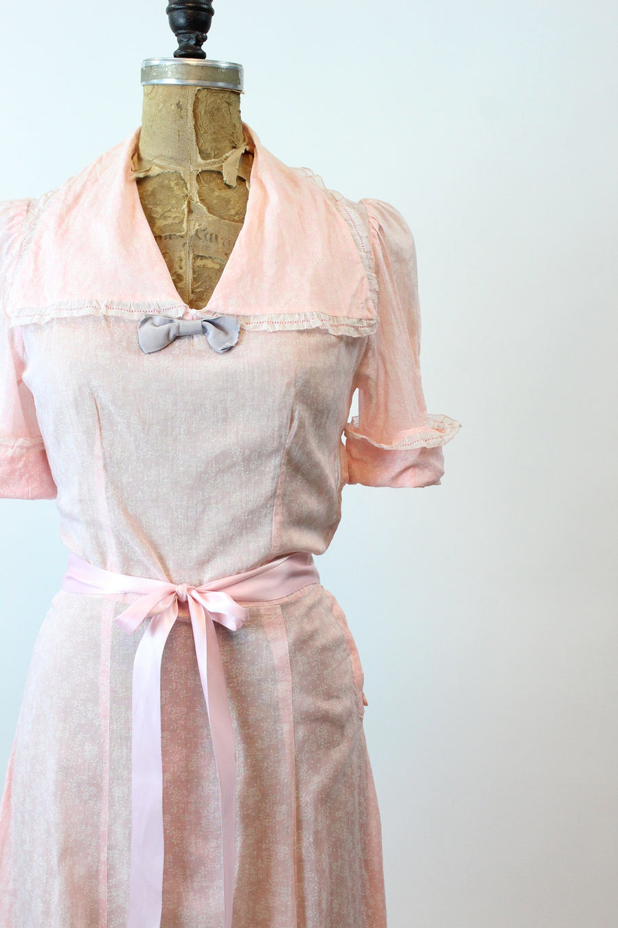 1930s PINK floral dress COTTON gown small | new spring summer