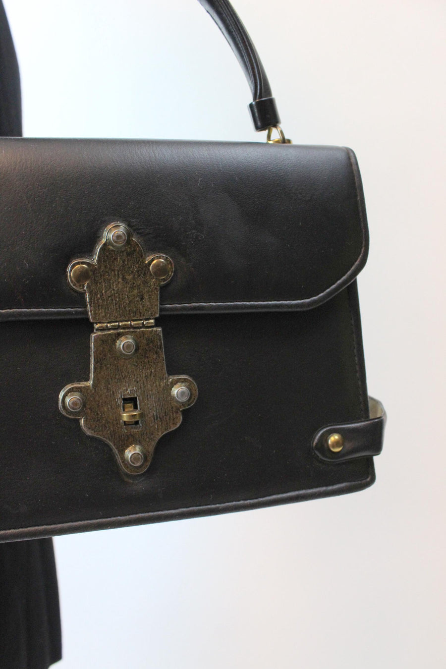 1960s TURNLOCK escutcheon handbag PURSE | new fall winter