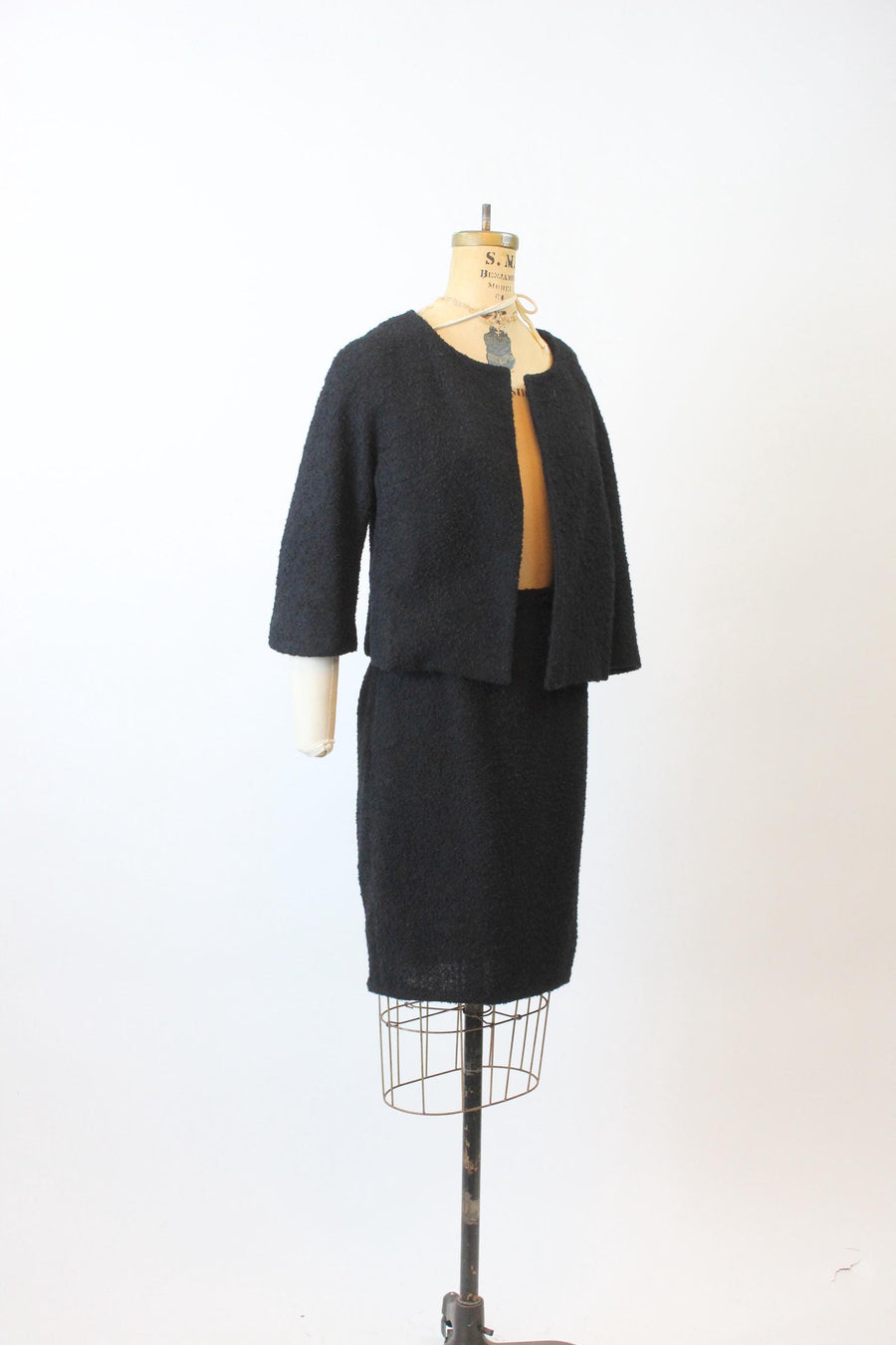 1960s LILLI ANN boucle suit small | new fall winter