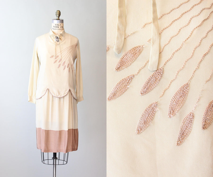 1920s SILK embroidered SCALLOPED dress small medium | new fall winter