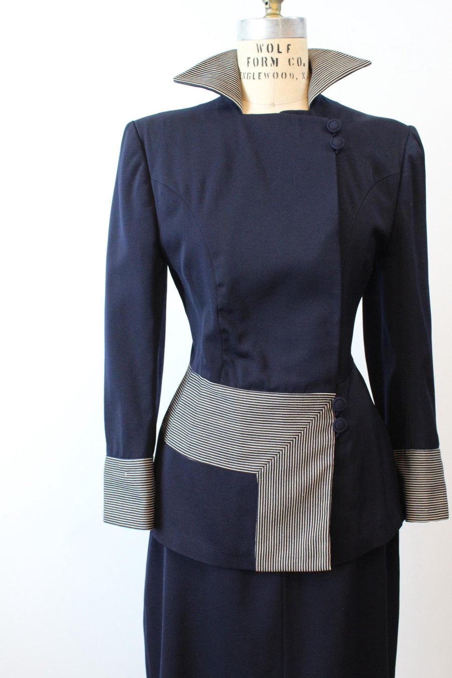 1950s 1951 documented LILLI ANN mitered SUIT medium | new fall winter