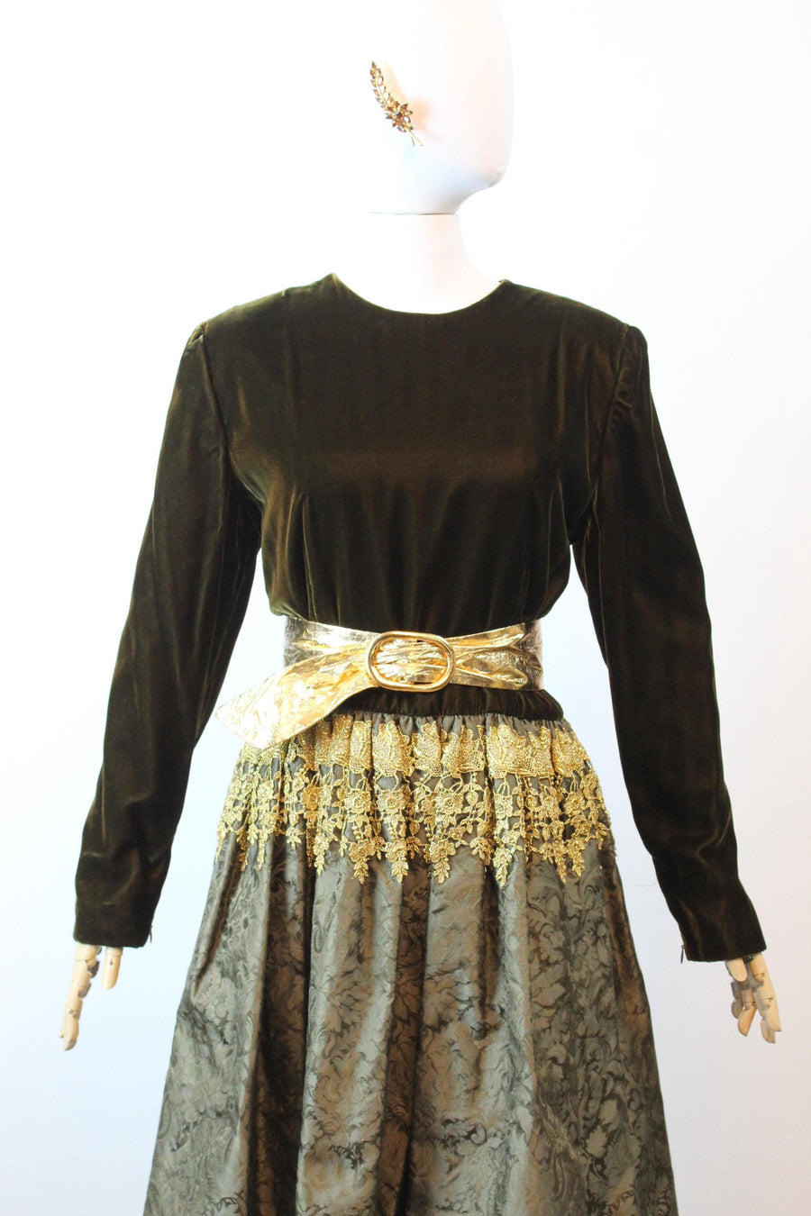 1980s OSCAR de la RENTA GOLD velvet dress large | new fall winter