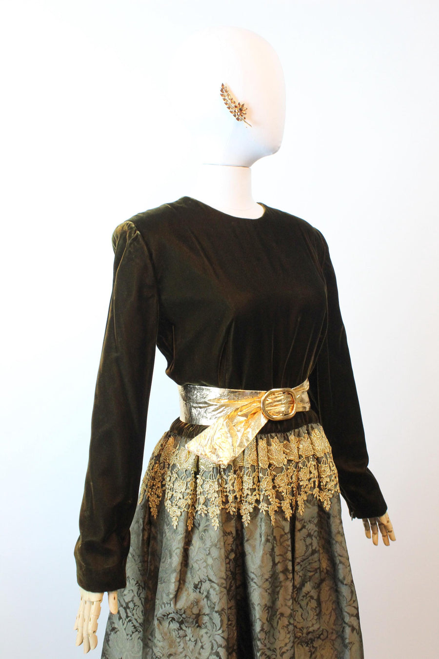 1980s OSCAR de la RENTA GOLD velvet dress large | new fall winter