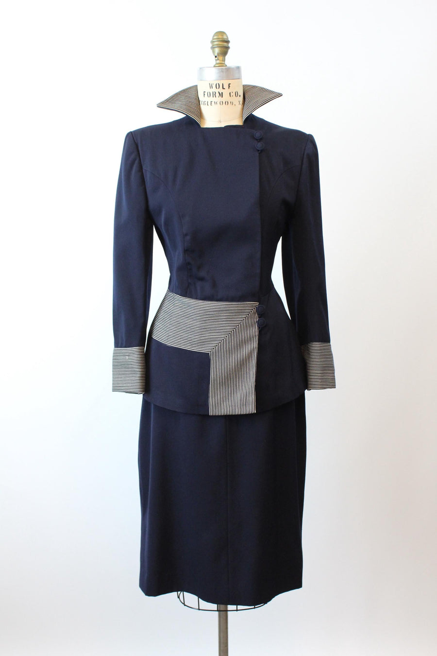 1950s 1951 documented LILLI ANN mitered SUIT medium | new fall winter