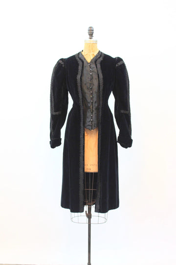 1910 EDWARDIAN velvet TUXEDO COAT small | new fall winter